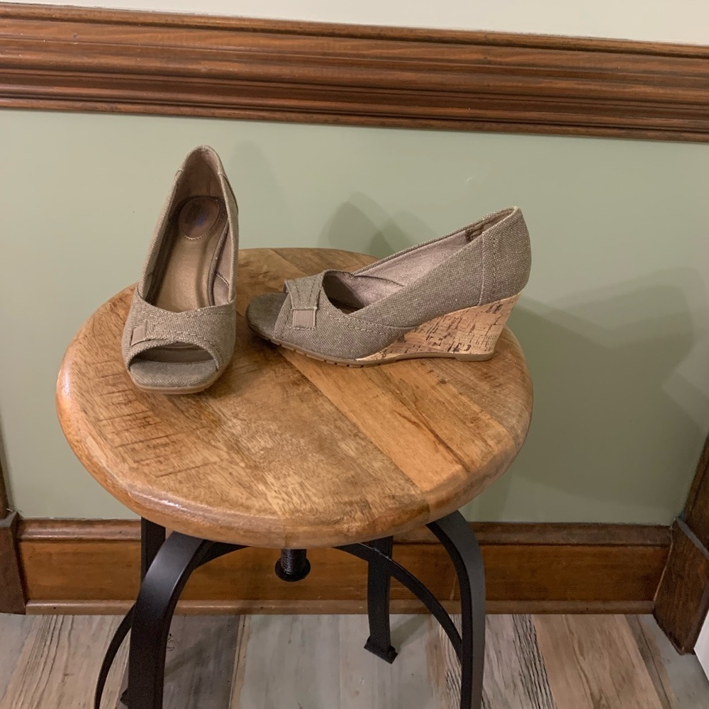 Lifestride Wedge Sandal